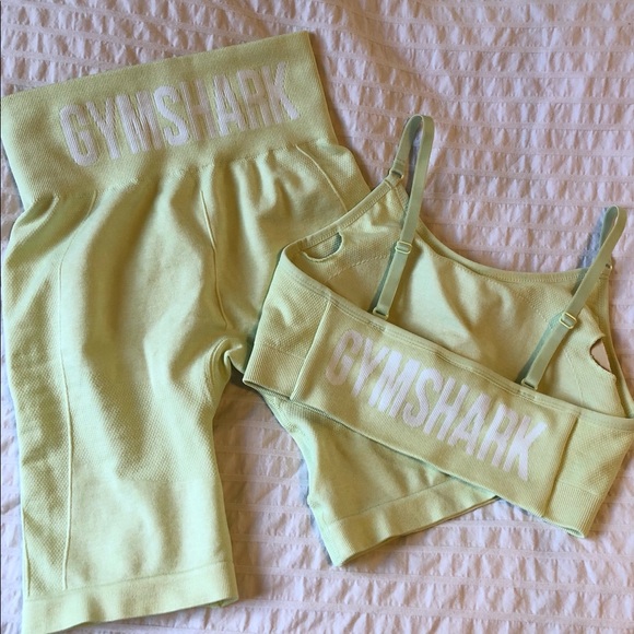 Gymshark biker shorts set - Picture 3 of 4